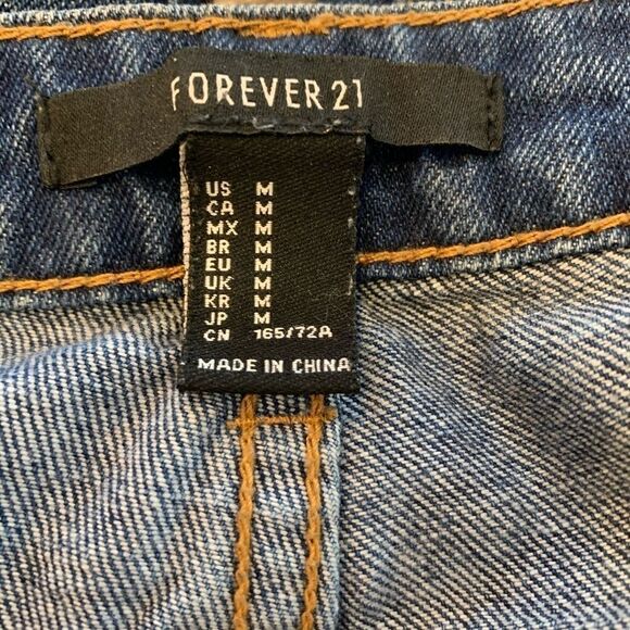 Forever 21 Size M Distressed Jeans - Picture 4 of 5